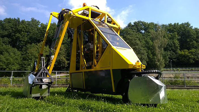 Ansicht: Der Portaltraktor im Einsatz